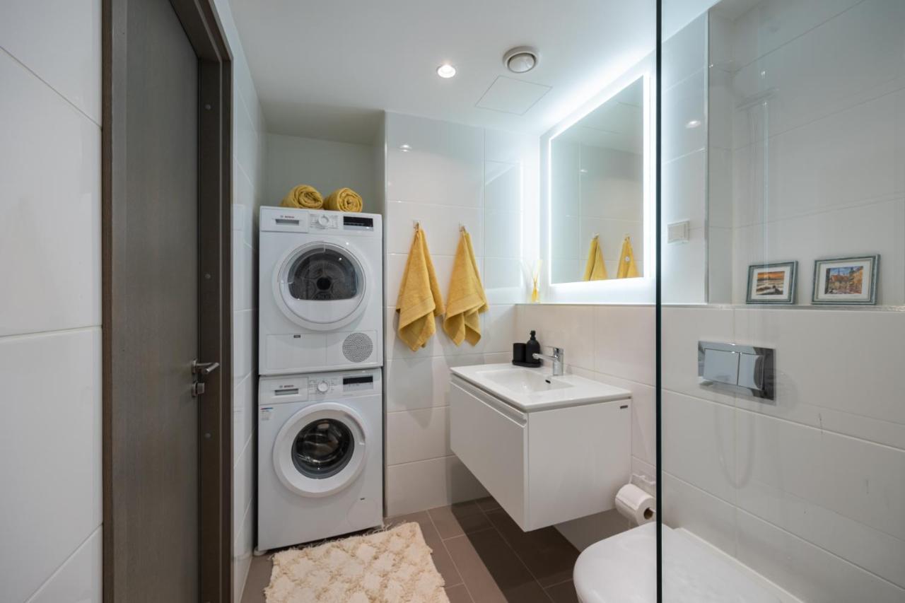 Rotermanni Apartment#Top Location#Spacious#Free Parking 塔林 外观 照片